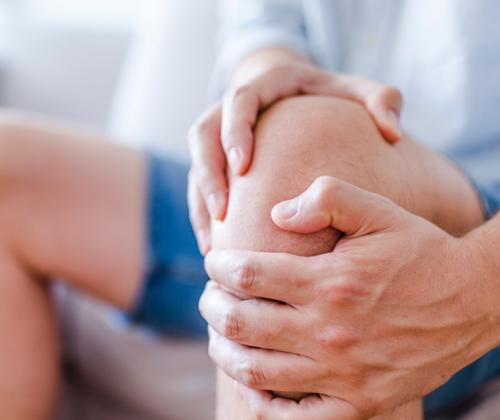 Finding Relief: Advanced Knee Pain Treatments by Dr. Parul Goel